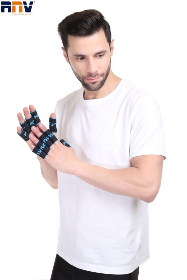 FINGER COMPRESSION SLEEVE