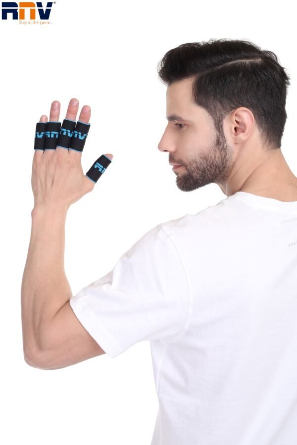 FINGER COMPRESSION SLEEVE