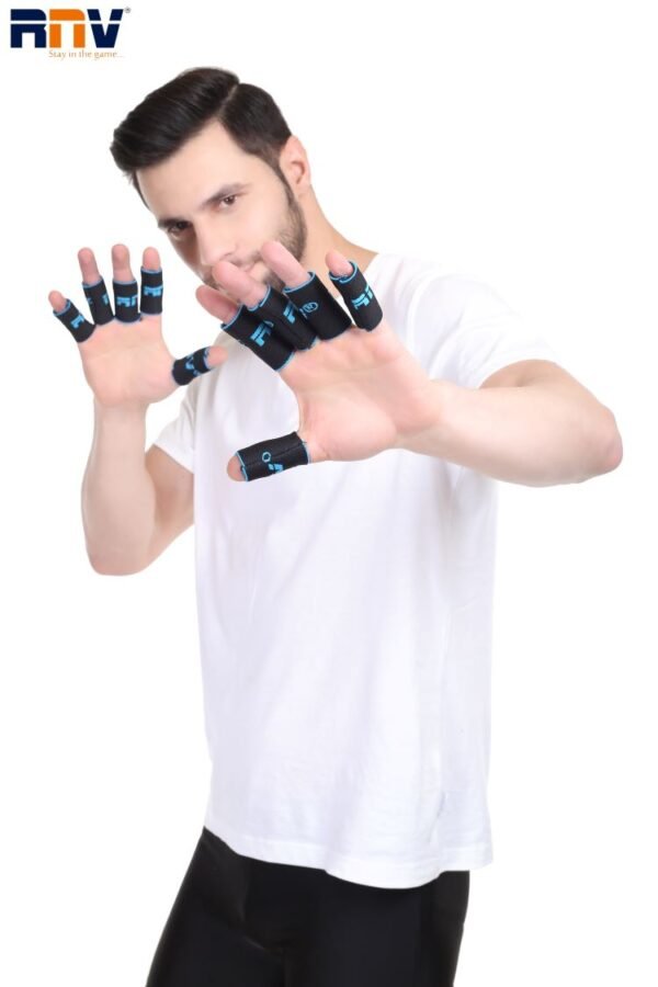 FINGER COMPRESSION SLEEVE